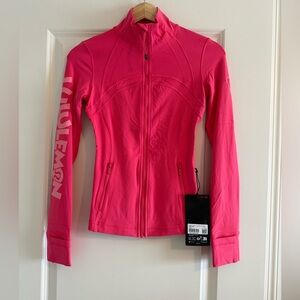 Disney x Lululemon Define Jacket Nulu LIPG Lip Gloss size 2 pink New